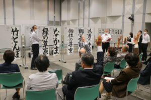 書道・交通安全ポスターコンクール審査会開催